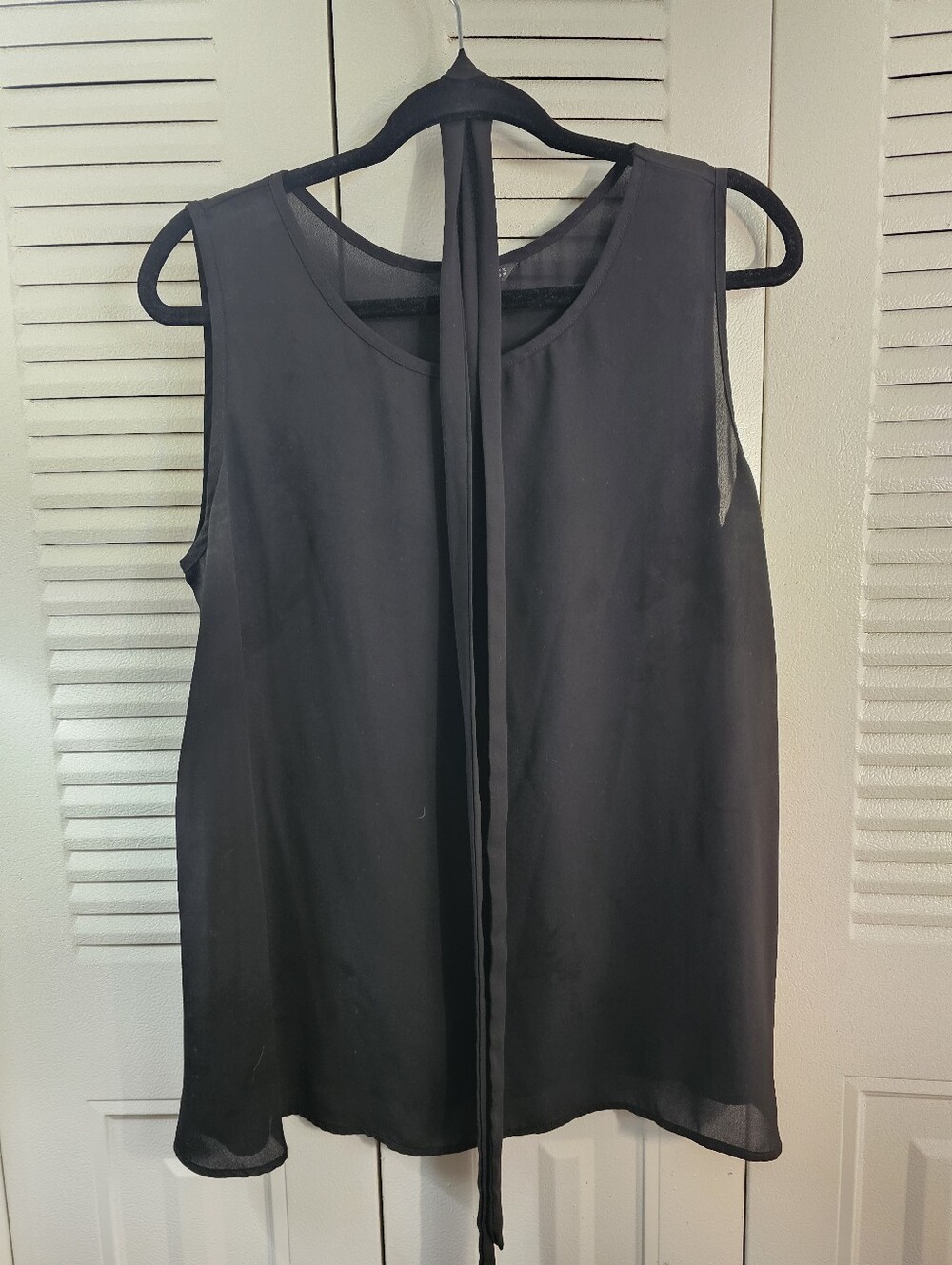 SHEIN Long Black Top With Tie Belt
